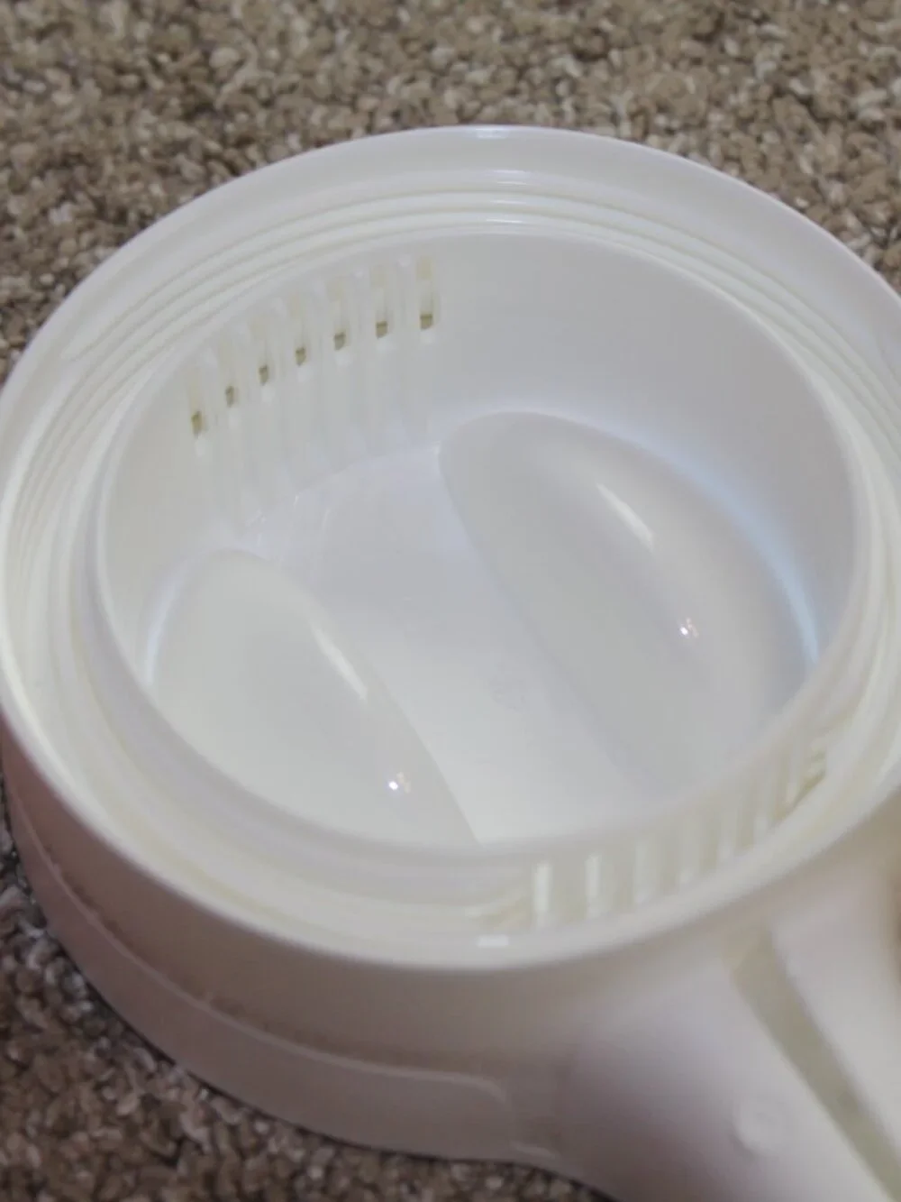 Tupperware Universal Jar 3 Qt Quart Pink Pitcher Jug Twist Lid Iced Tea Lemonade